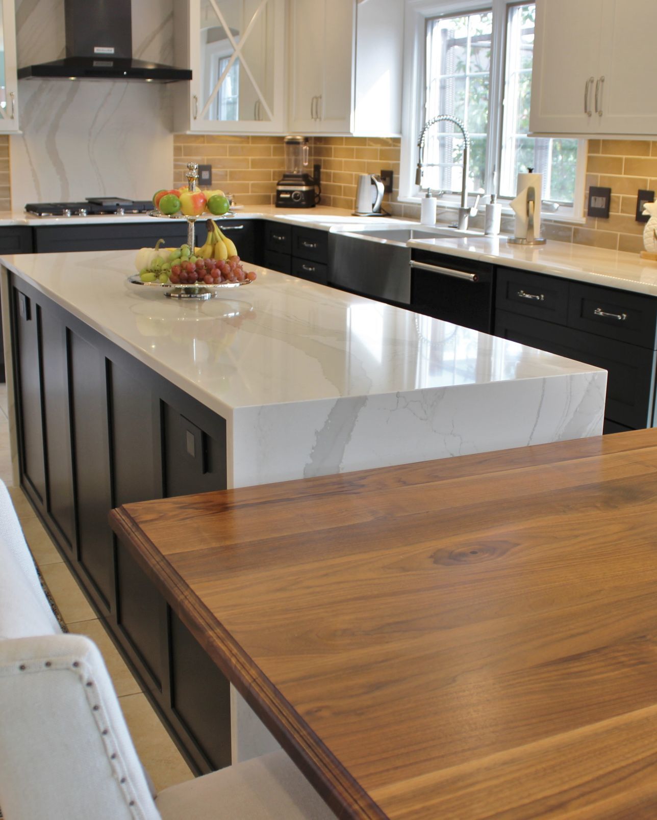 two tone trend VERTICAL